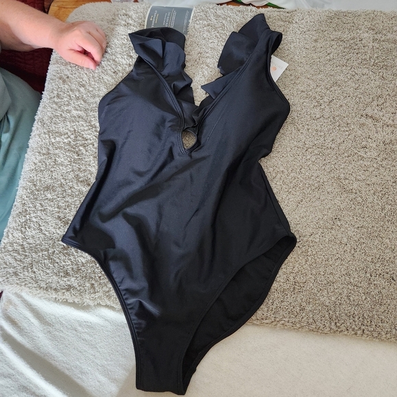 Women's Ruffle Plunge One Piece Swimsuit - Shade & Shore - Picture 4 of 16